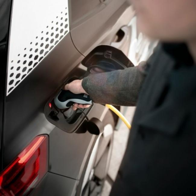 2 colonnine per la tua auto | 2 charging stations